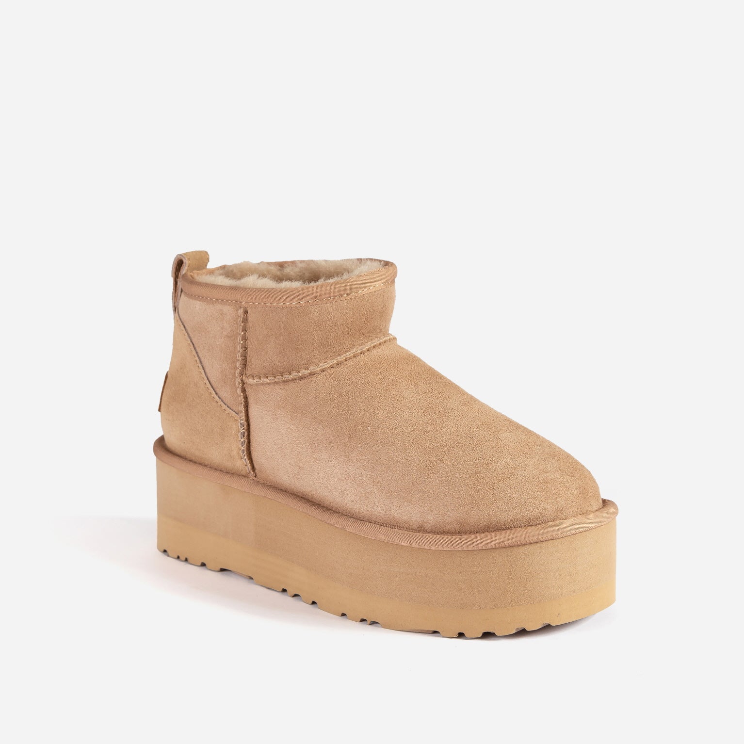 CLASSIC ULTRA MINI PLATFORM BOOTS(5CM) OZWEAR UGG