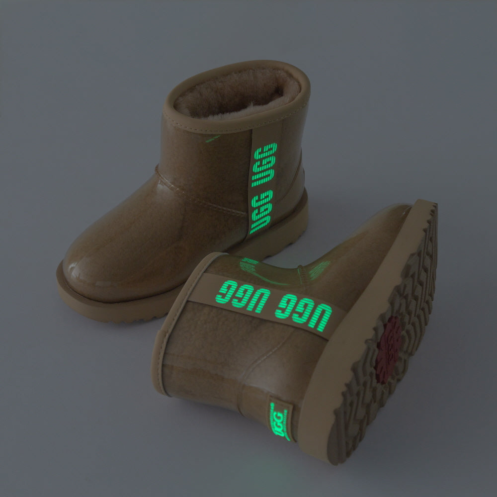 CLASSIC CLEAR BOOTS OZWEAR UGG