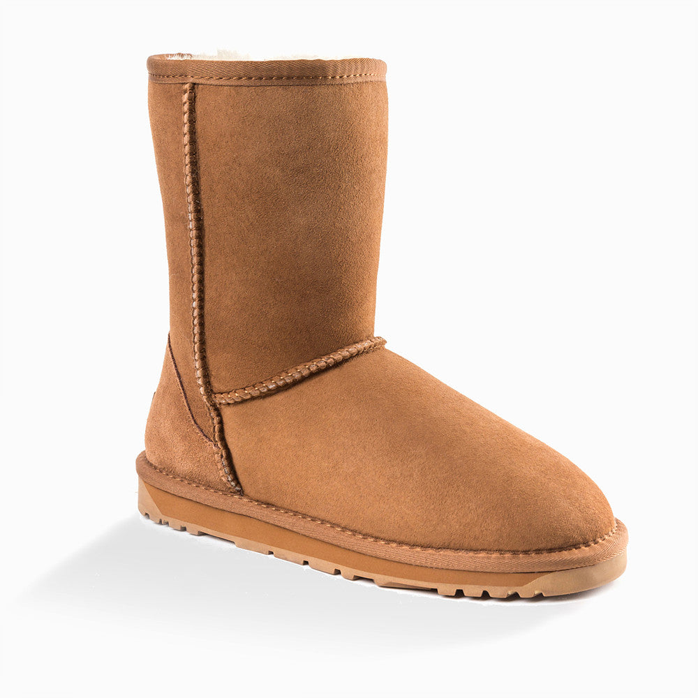 CLASSIC SHORT BOOTS OZWEAR UGG