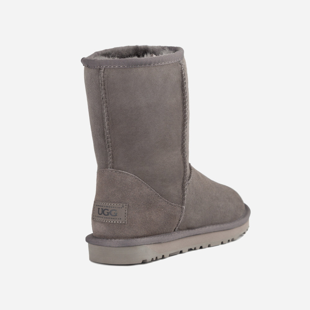 CLASSIC SHORT BOOTS OZWEAR UGG