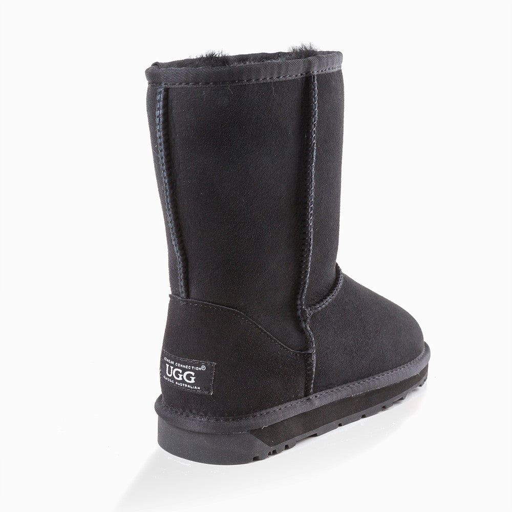 CLASSIC SHORT BOOTS OZWEAR UGG