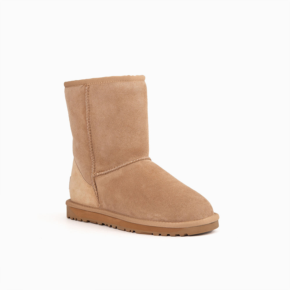 CLASSIC SHORT BOOTS OZWEAR UGG