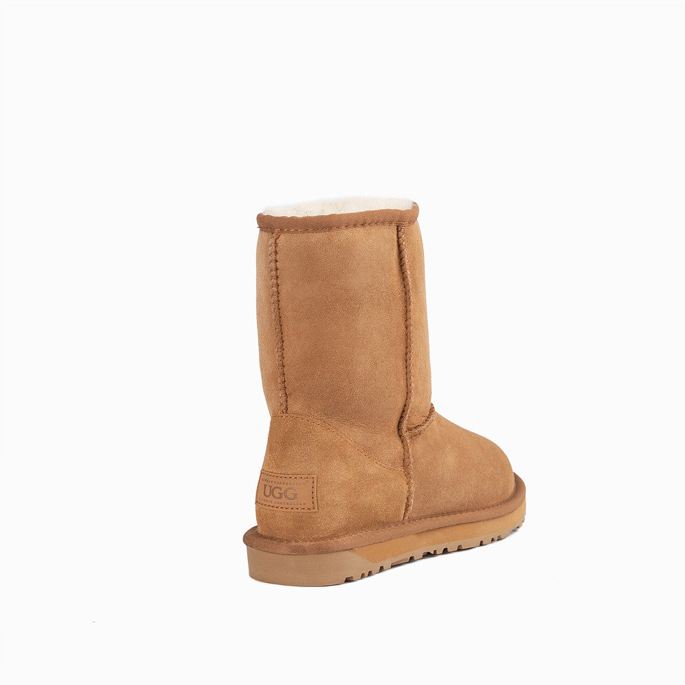 CLASSIC SHORT BOOTS OZWEAR UGG