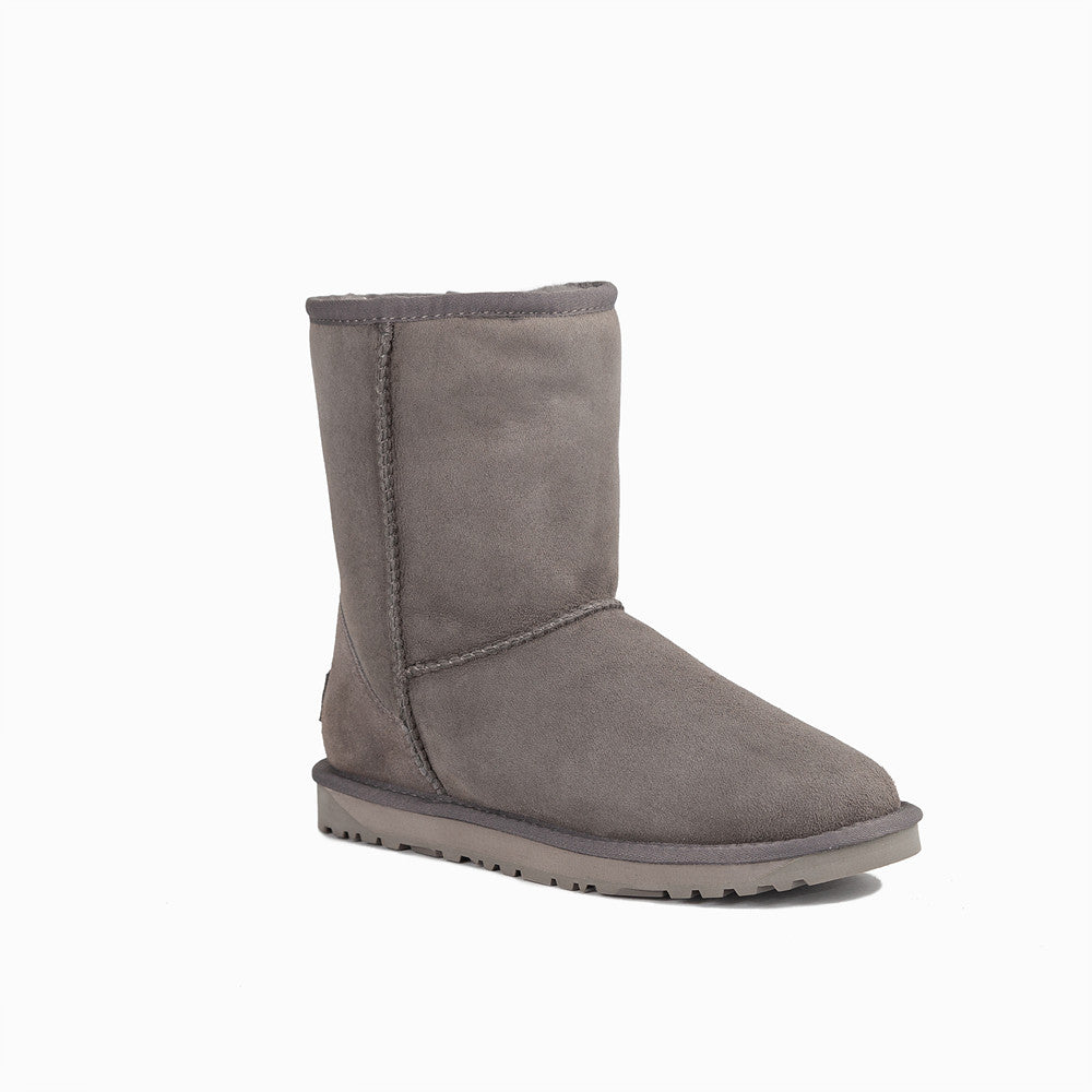 CLASSIC SHORT BOOTS OZWEAR UGG