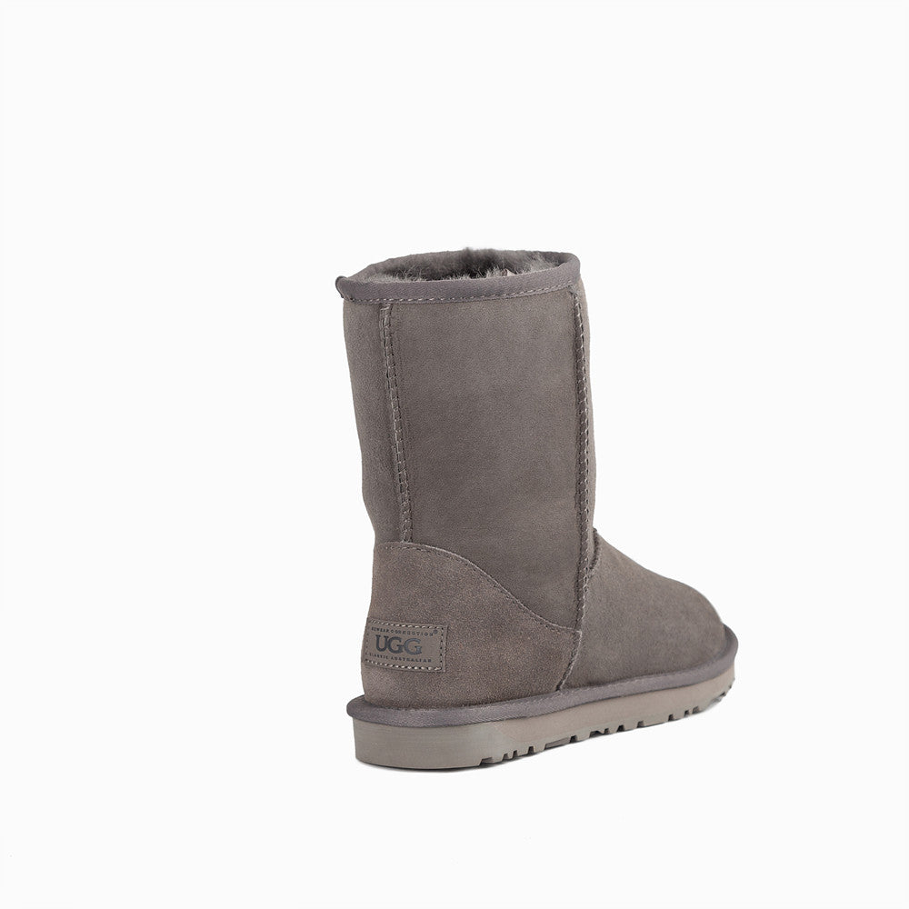 CLASSIC SHORT BOOTS OZWEAR UGG