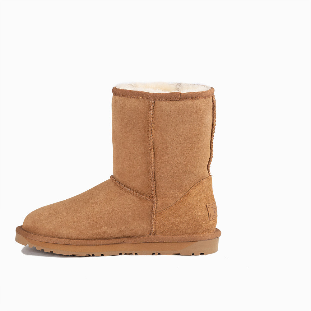 CLASSIC SHORT BOOTS OZWEAR UGG